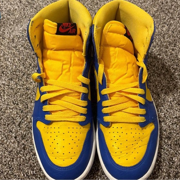 i'm selling reverse laney jordan's - Picture 1 of 3